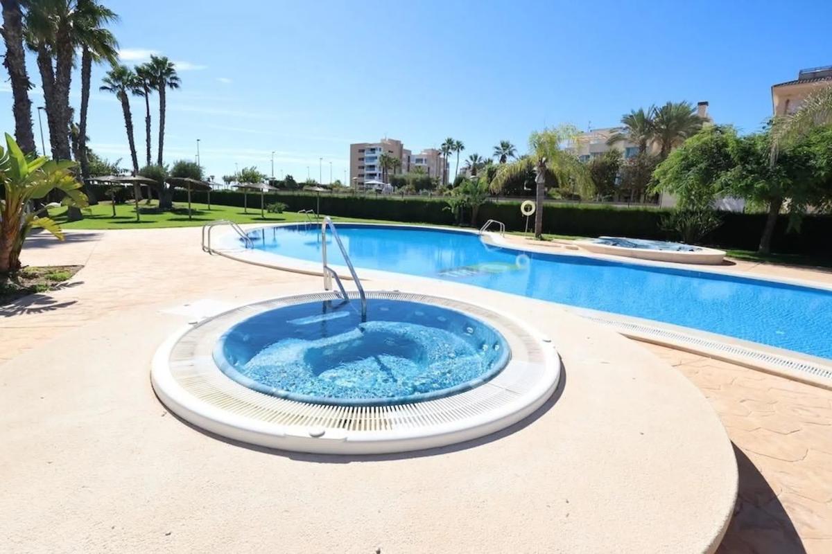 apartment te koop in Pilar de la Horadada | 2 slaapkamers H514683