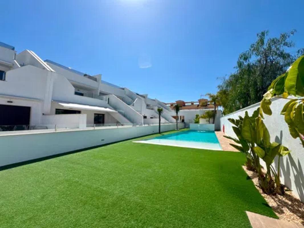 apartment te koop in Pilar de la Horadada | 2 slaapkamers H519294
