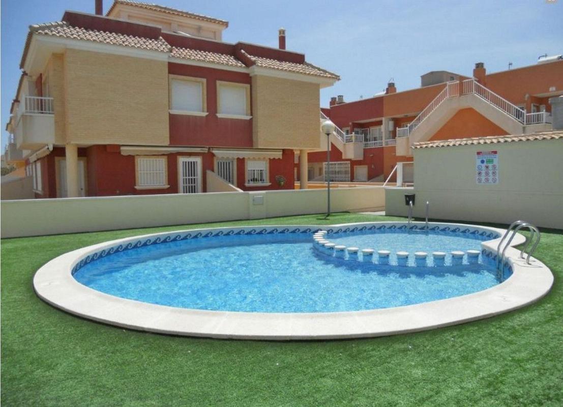 apartment te koop in Pilar de la Horadada | 2 slaapkamers H586741