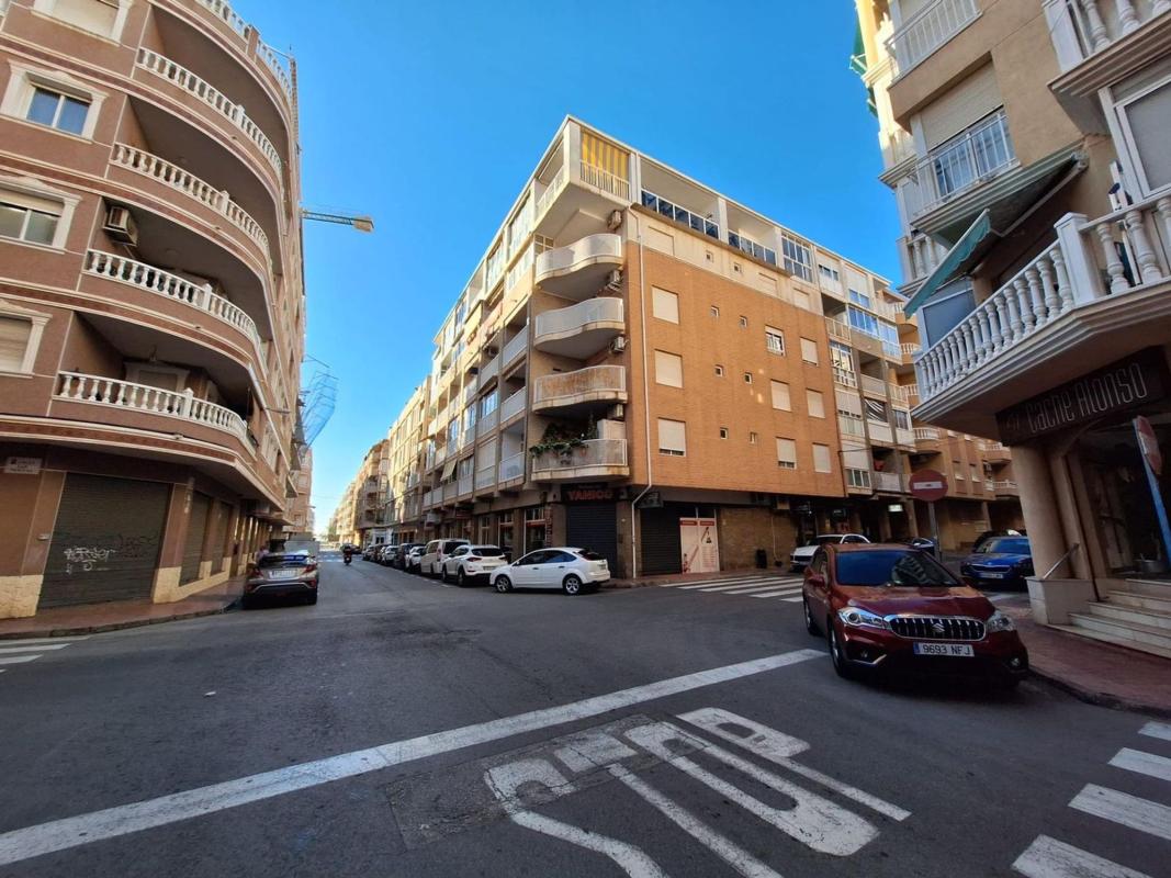apartment te koop in Torrevieja | 3 slaapkamers H479998