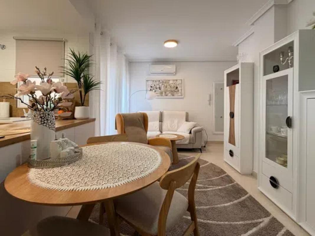 apartment te koop in Torrevieja | 3 slaapkamers H480046