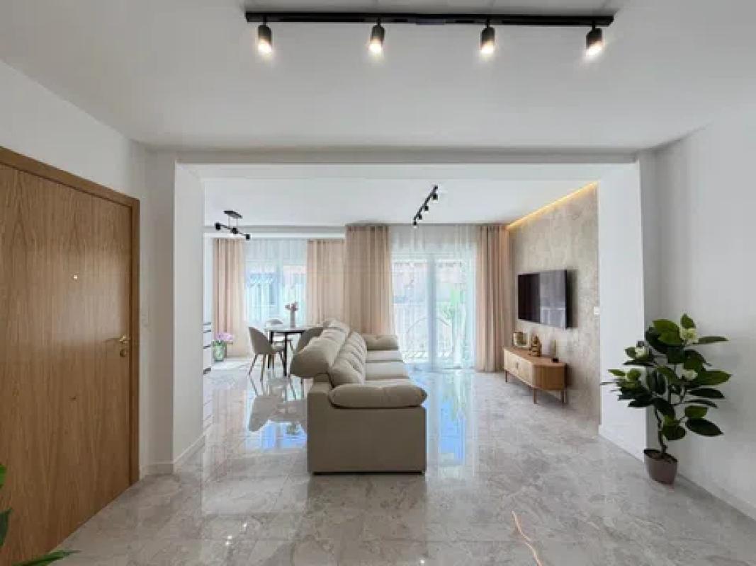 Property main view 4