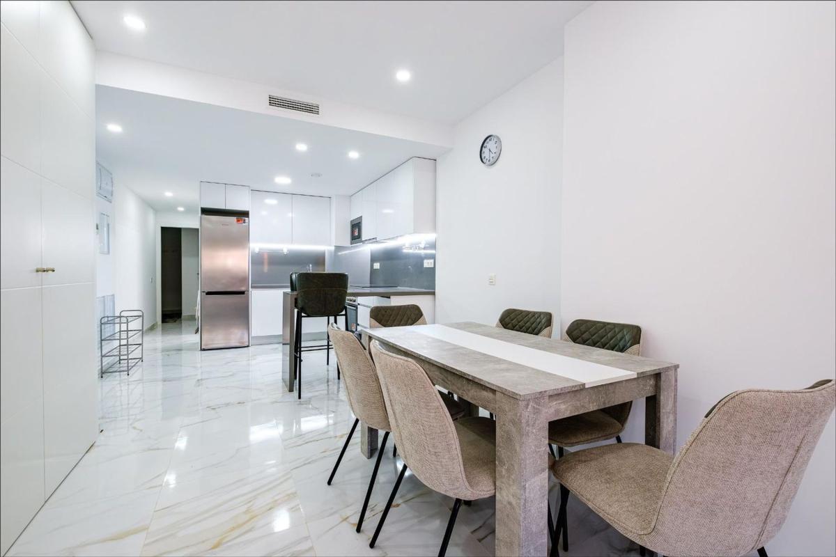 apartment te koop in Torrevieja | 4 slaapkamers H566933