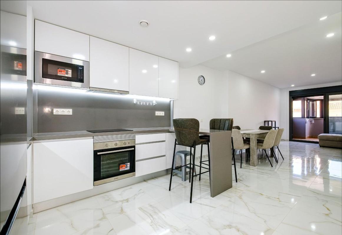 apartment te koop in Torrevieja | 4 slaapkamers H566933
