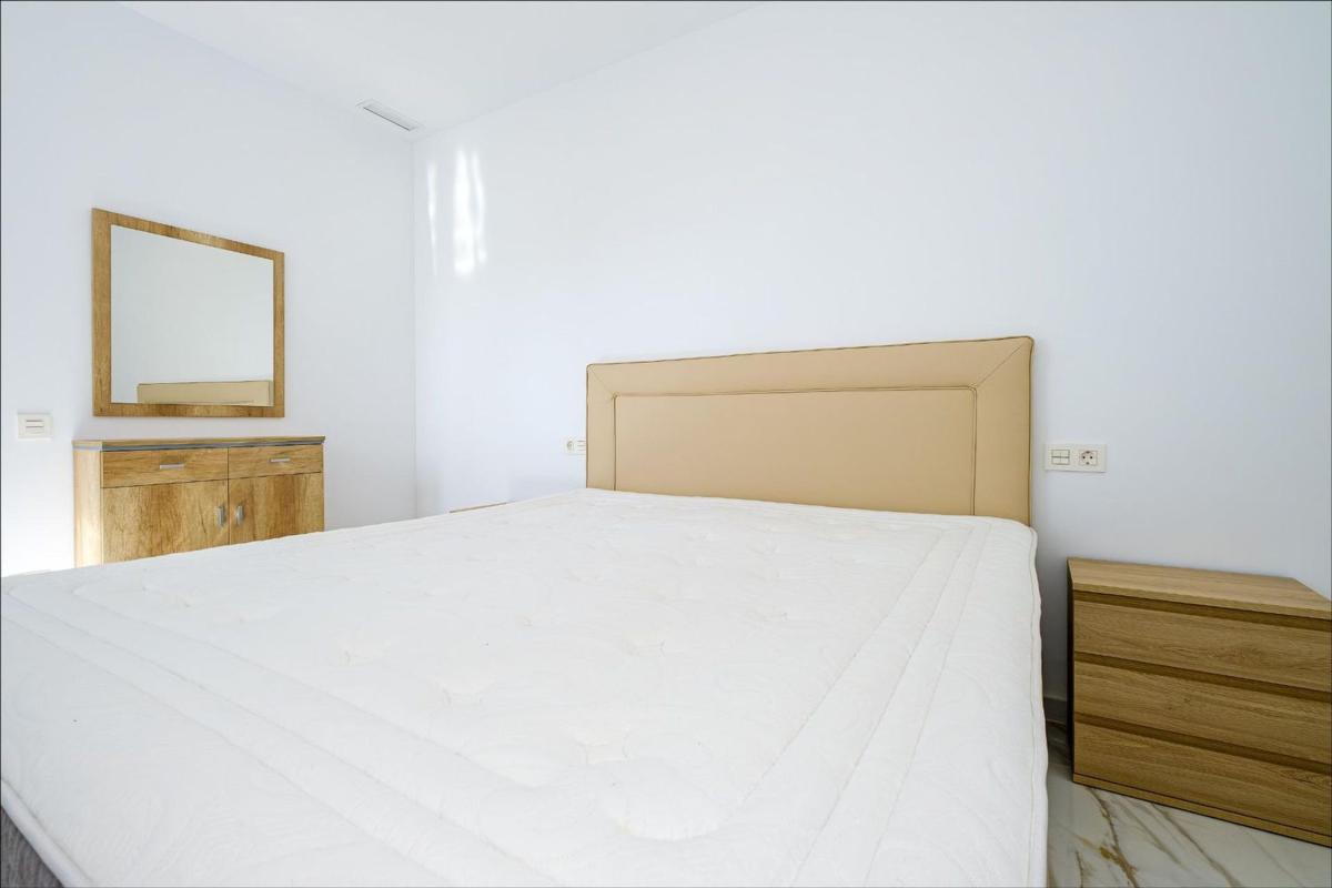 apartment te koop in Torrevieja | 4 slaapkamers H566933