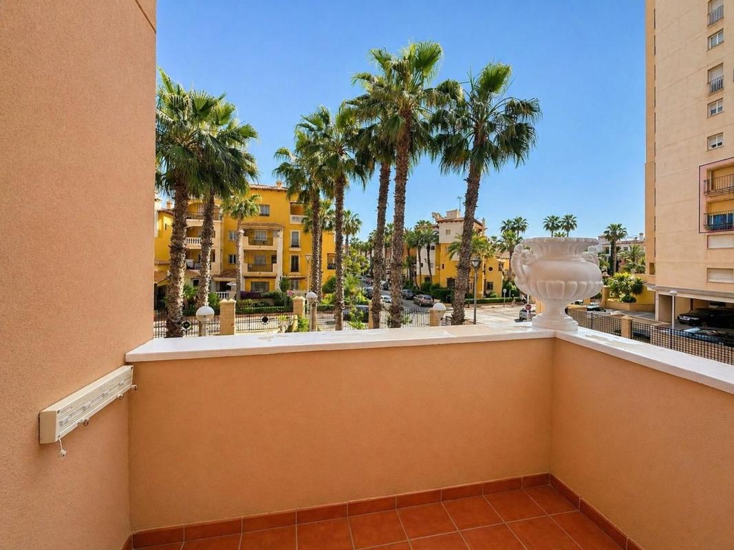 apartment te koop in Torrevieja | 3 slaapkamers H586985