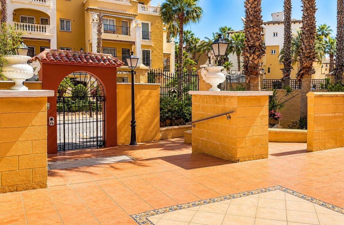apartment te koop in Torrevieja | 3 slaapkamers H586985