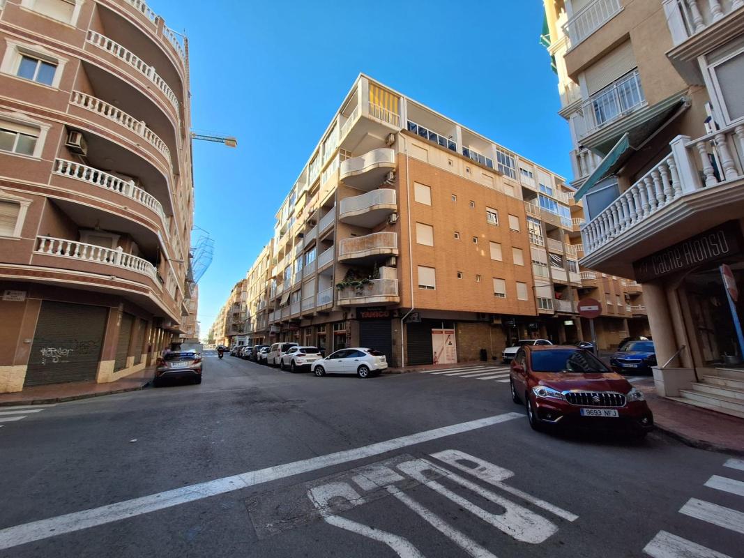 apartment te koop in Torrevieja | 2 slaapkamers H604304
