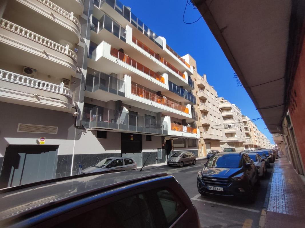 apartment te koop in Torrevieja | 0 slaapkamers H605706