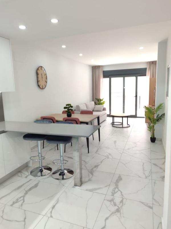 apartment te koop in Torrevieja | 0 slaapkamers H605706