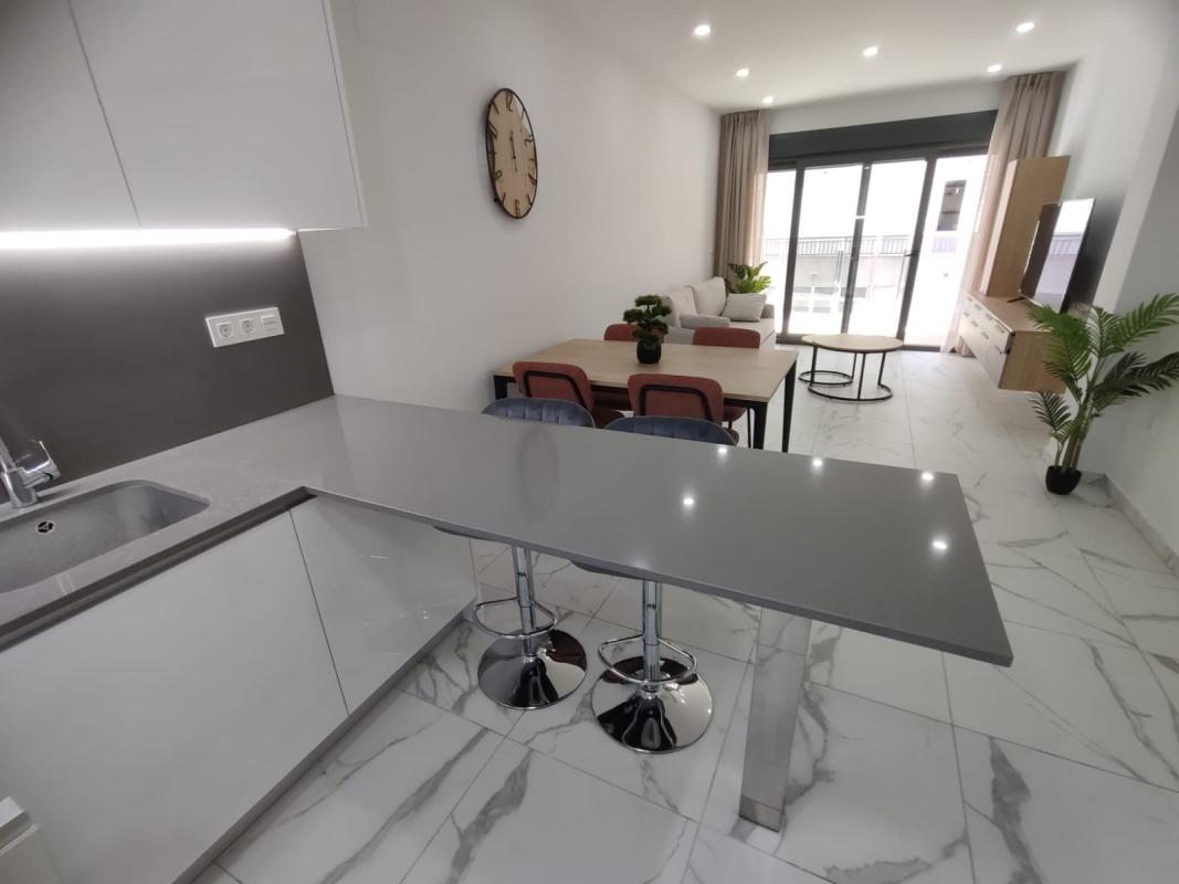 apartment te koop in Torrevieja | 0 slaapkamers H605706