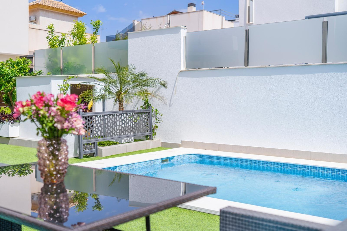 Property main view 33
