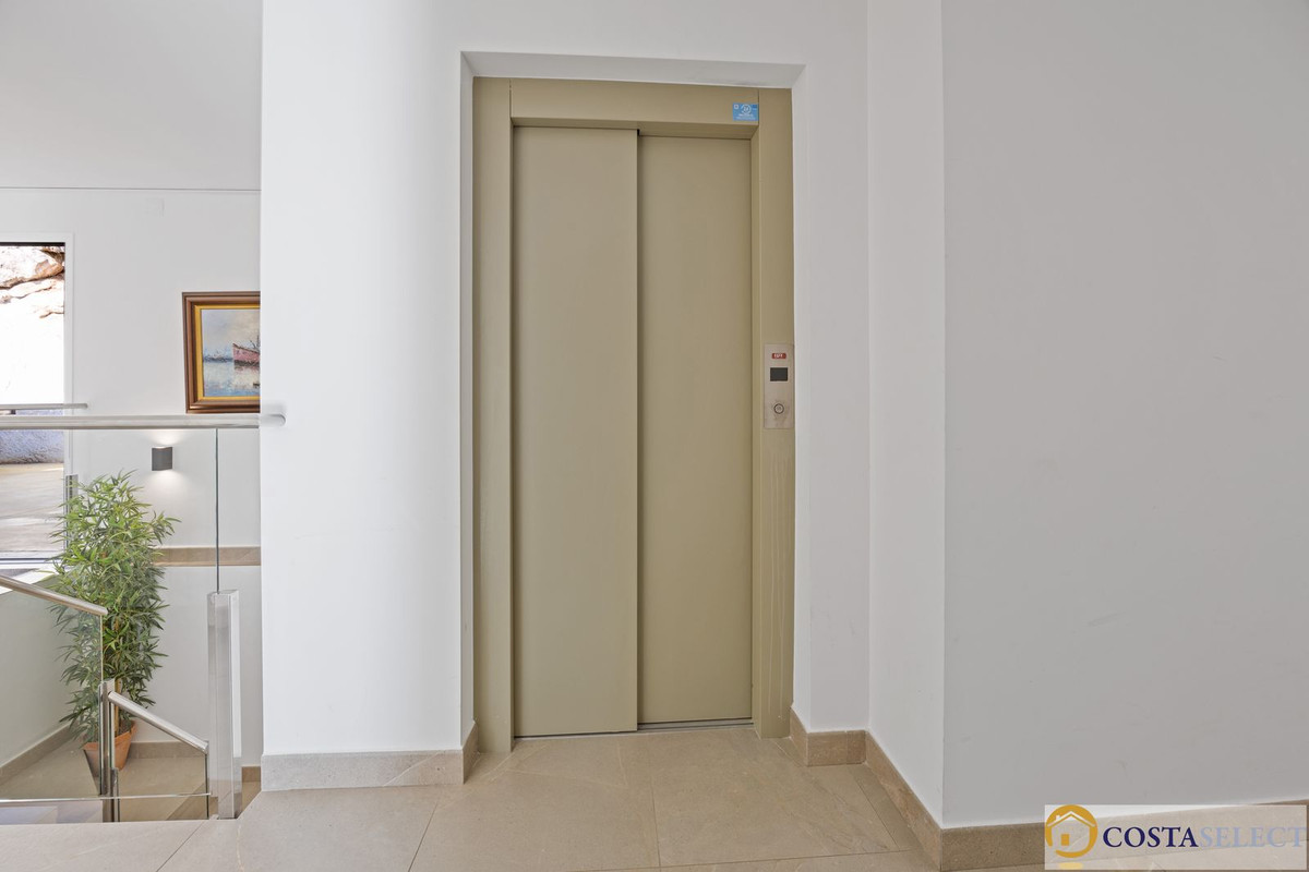 Huis te koop in Alcalali | 7 slaapkamers H5293879