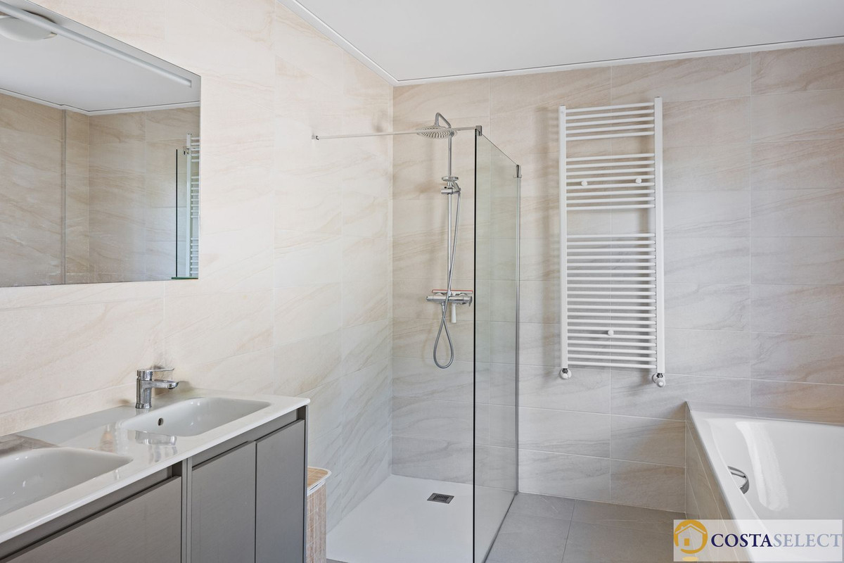 Huis te koop in Alcalali | 7 slaapkamers H5293879