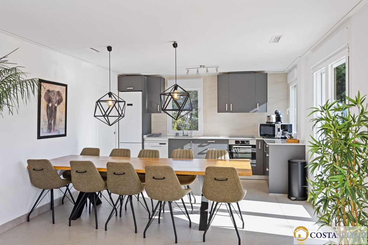 Huis te koop in Alcalali | 7 slaapkamers H5293879