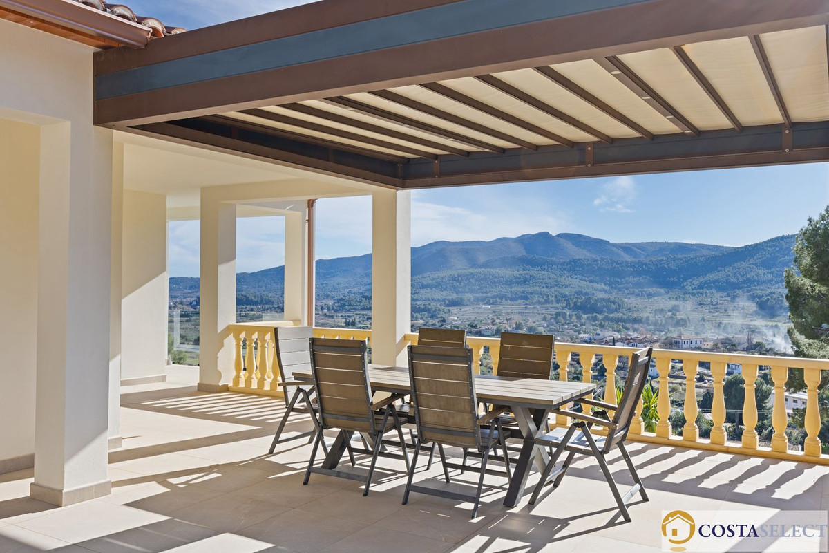 Huis te koop in Alcalali | 7 slaapkamers H5293879