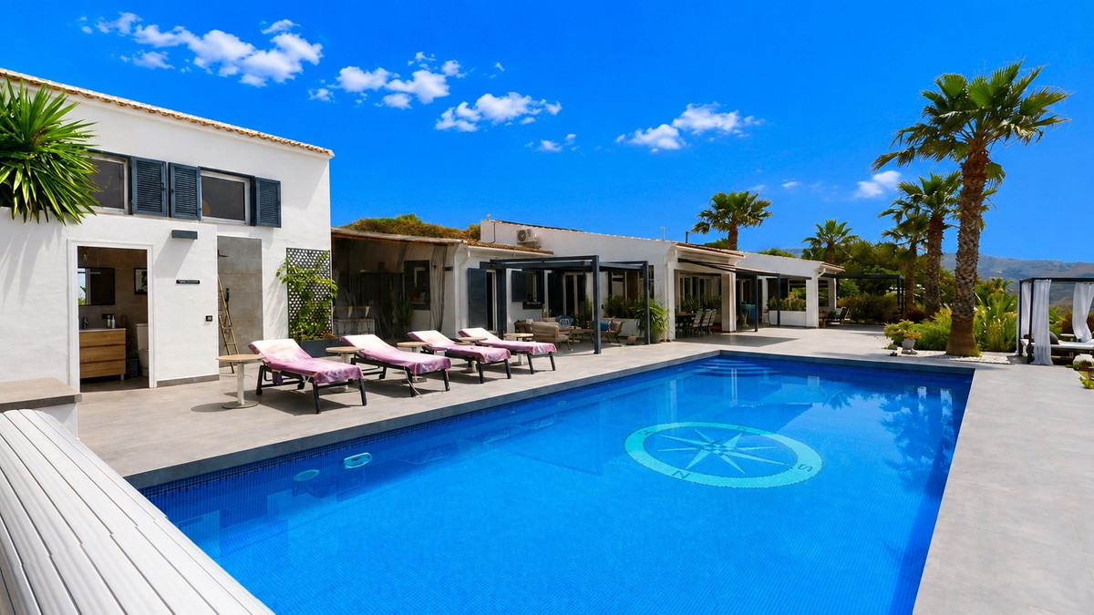 Property main view 44