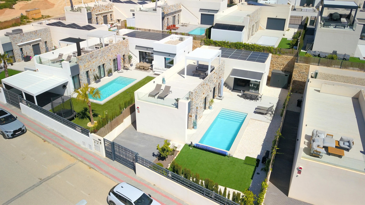Property main view 33