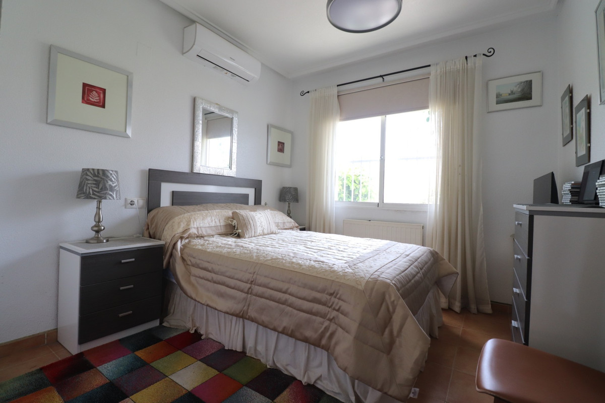 Appartement te koop in Algorfa | 4 slaapkamers H5446945