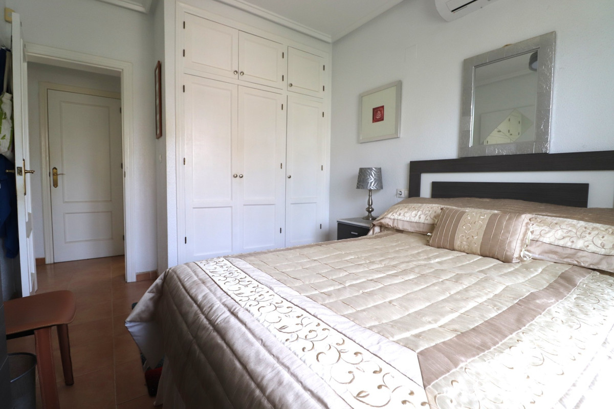 Appartement te koop in Algorfa | 4 slaapkamers H5446945