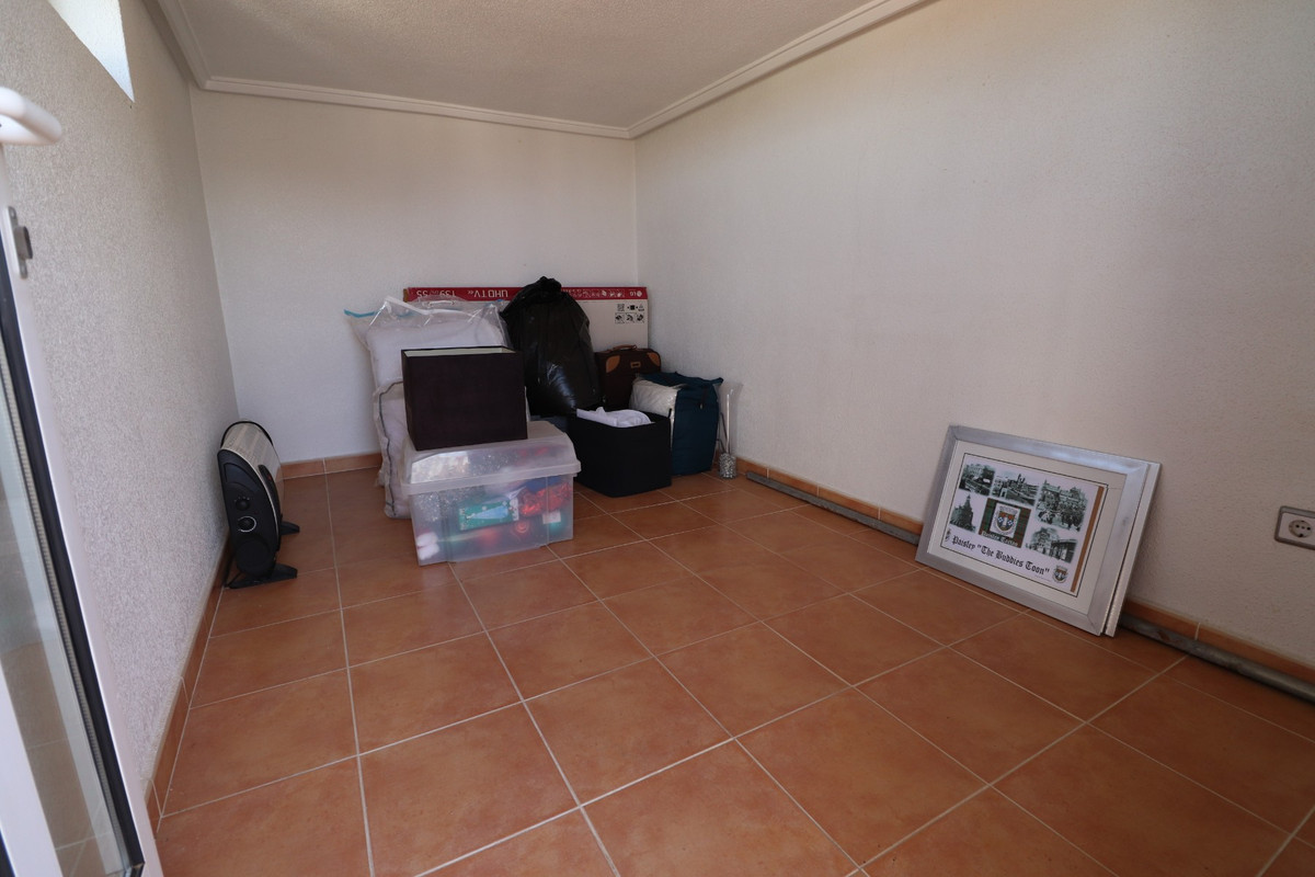 Appartement te koop in Algorfa | 4 slaapkamers H5446945