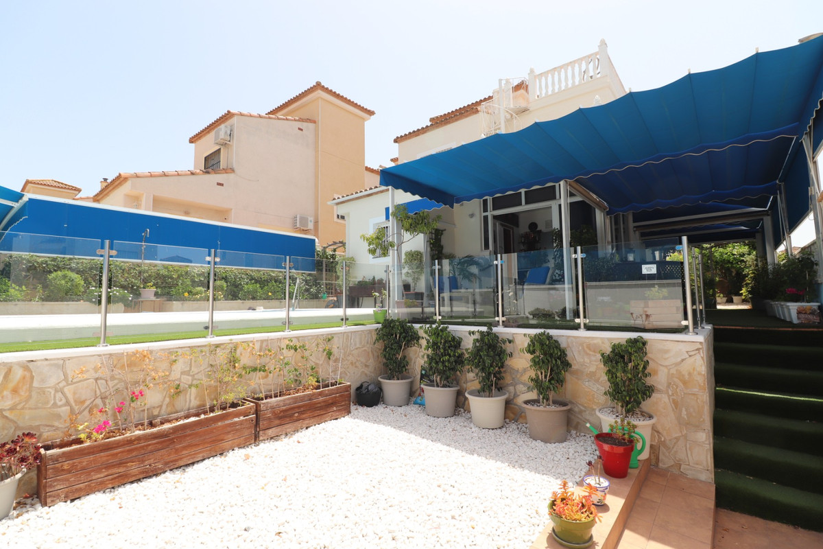 Appartement te koop in Algorfa | 4 slaapkamers H5446945