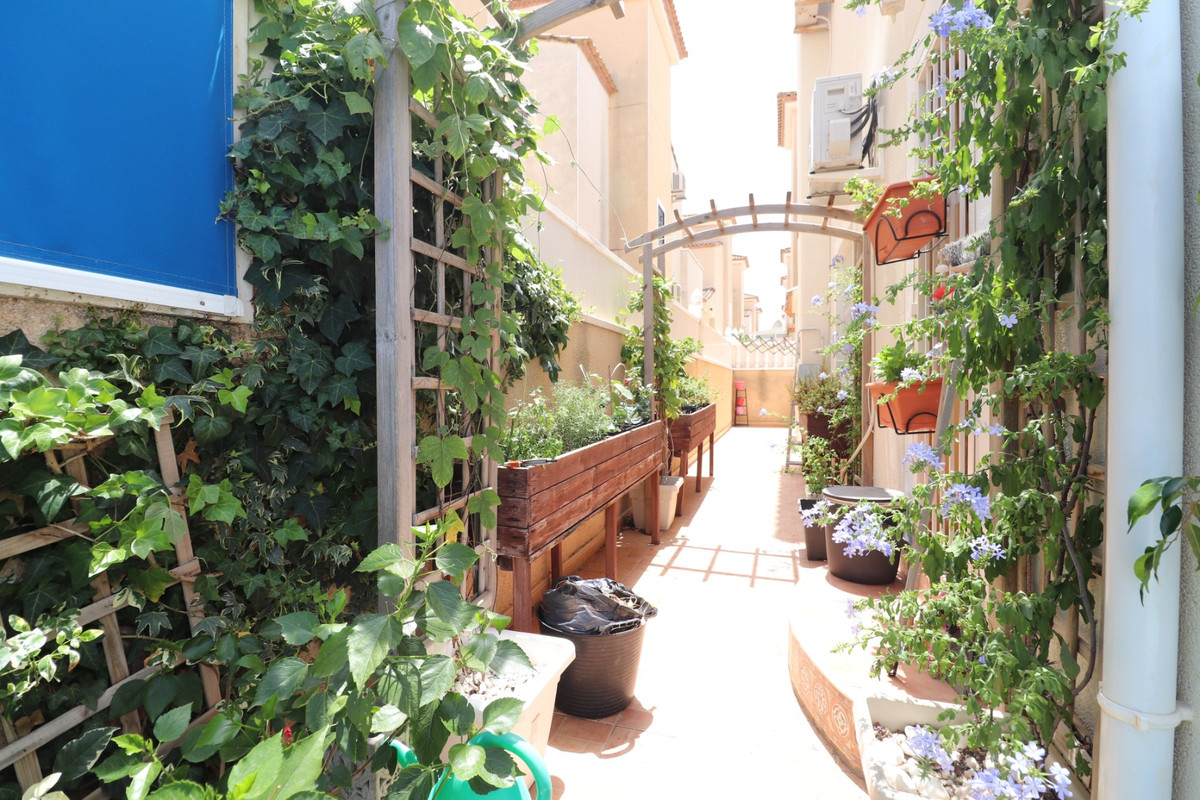 Appartement te koop in Algorfa | 4 slaapkamers H5446945