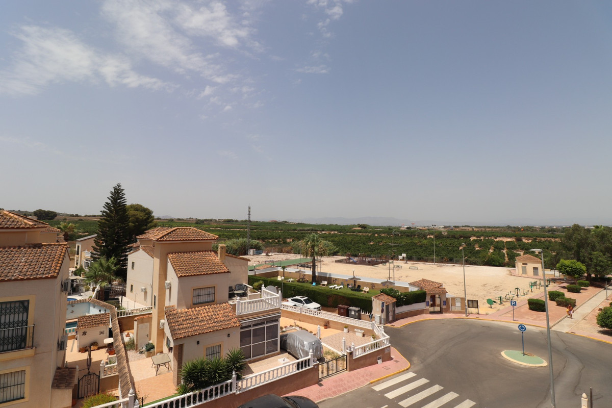 Appartement te koop in Algorfa | 4 slaapkamers H5446945
