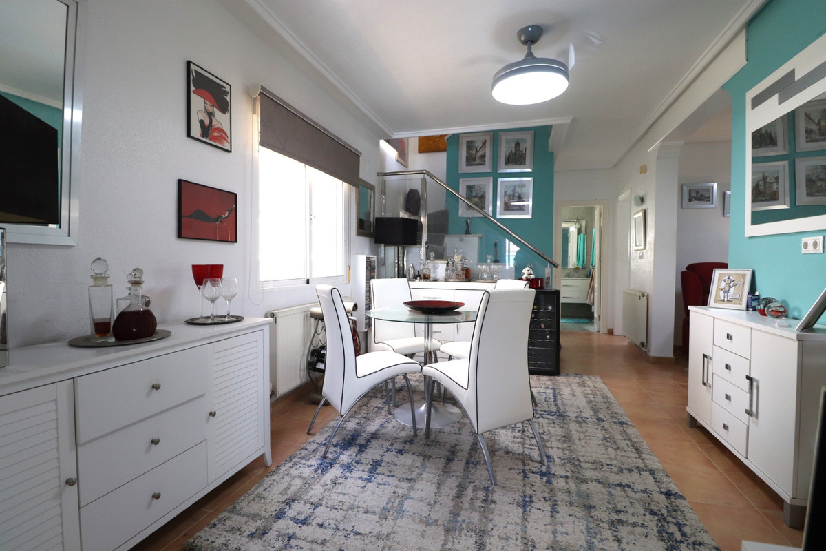 Appartement te koop in Algorfa | 4 slaapkamers H5446945