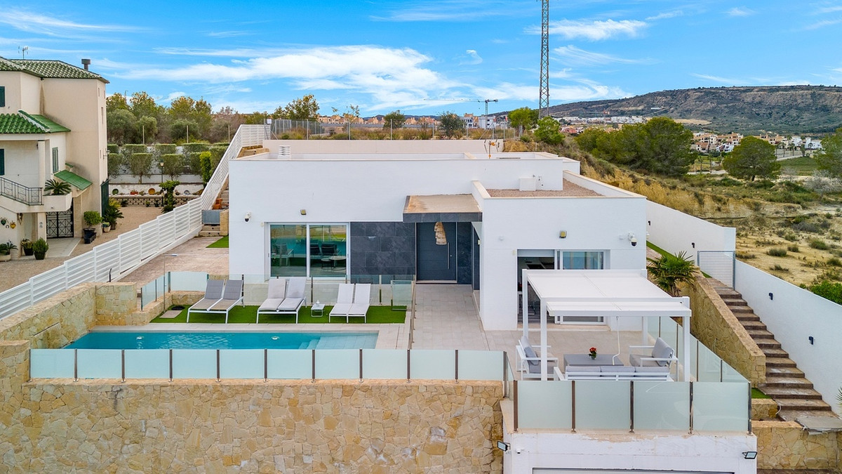 Huis te koop in Algorfa | 4 slaapkamers H5453542