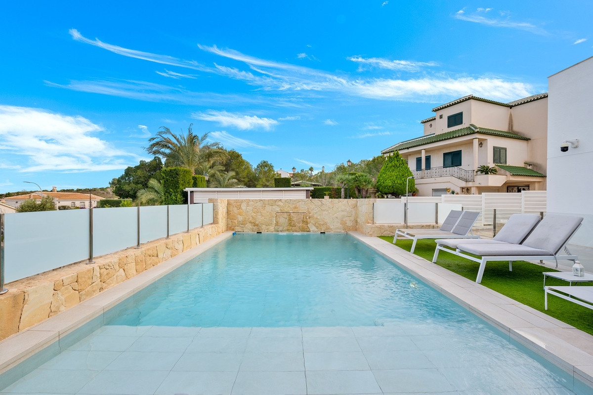 Huis te koop in Algorfa | 4 slaapkamers H5453542