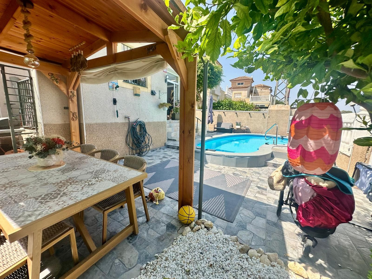 Huis te koop in Algorfa | 3 slaapkamers H5457613