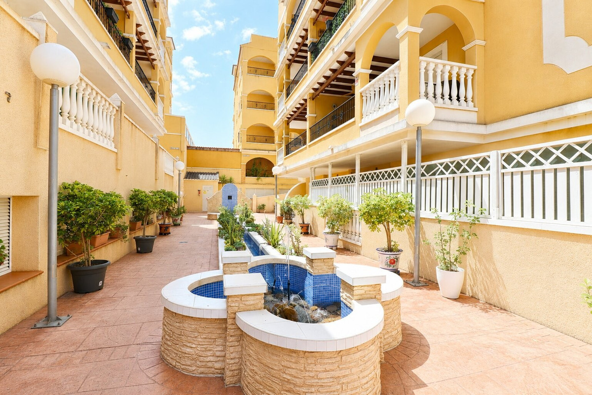 Appartement te koop in Algorfa | 2 slaapkamers H5462608