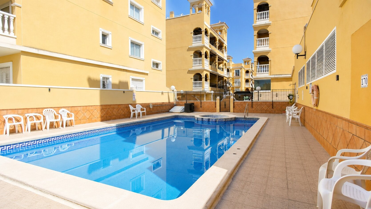 Appartement te koop in Algorfa | 2 slaapkamers H5462608