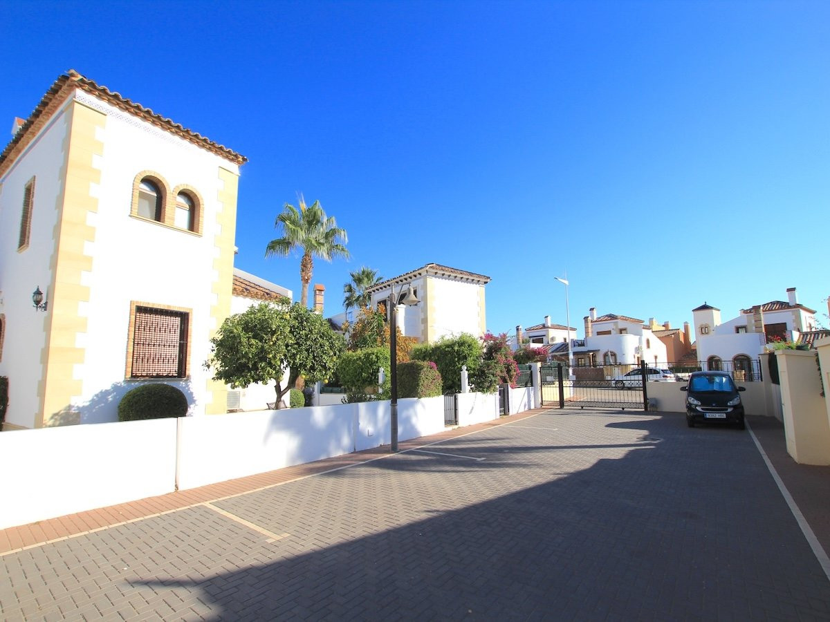 Appartement te koop in Algorfa | 2 slaapkamers H5526196
