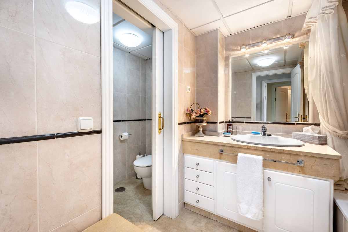 Appartement te koop in Alhaurin Golf | 3 slaapkamers H5081416