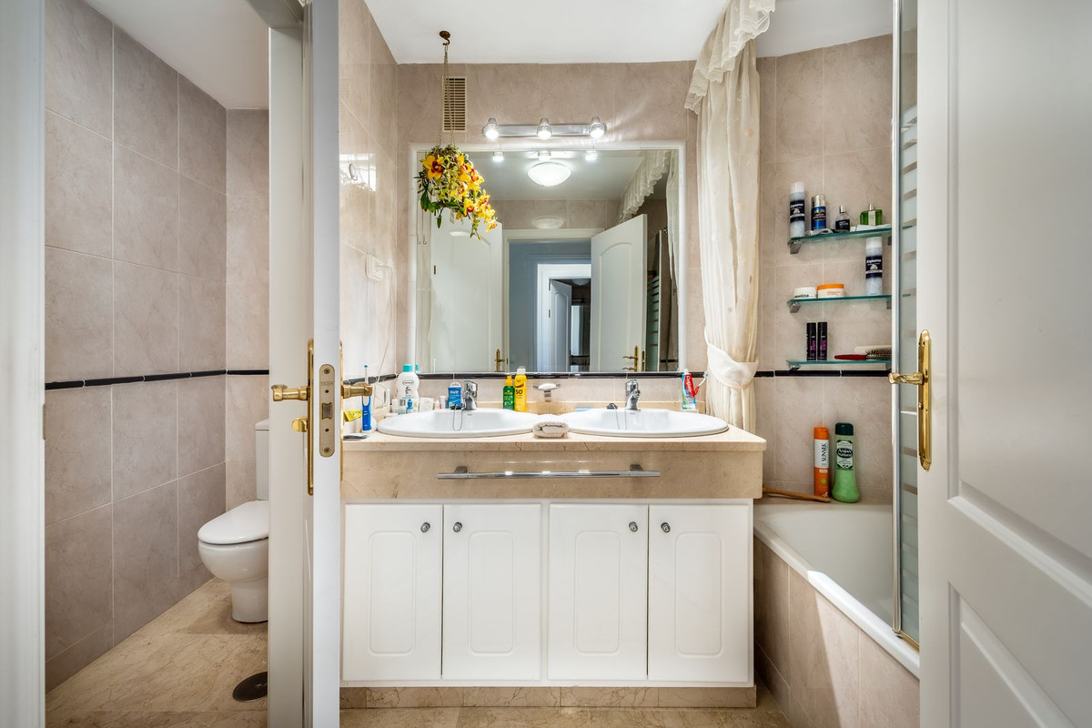 Appartement te koop in Alhaurin Golf | 3 slaapkamers H5081416