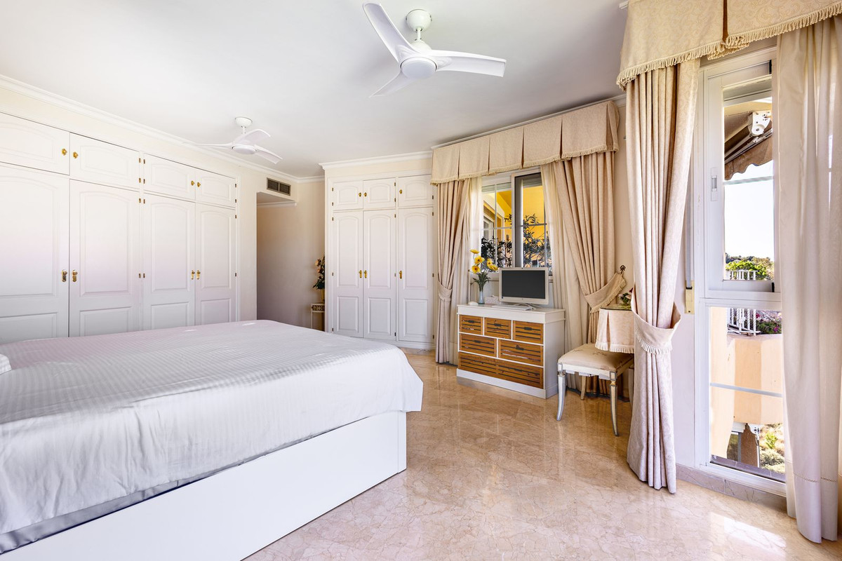 Appartement te koop in Alhaurin Golf | 3 slaapkamers H5081416
