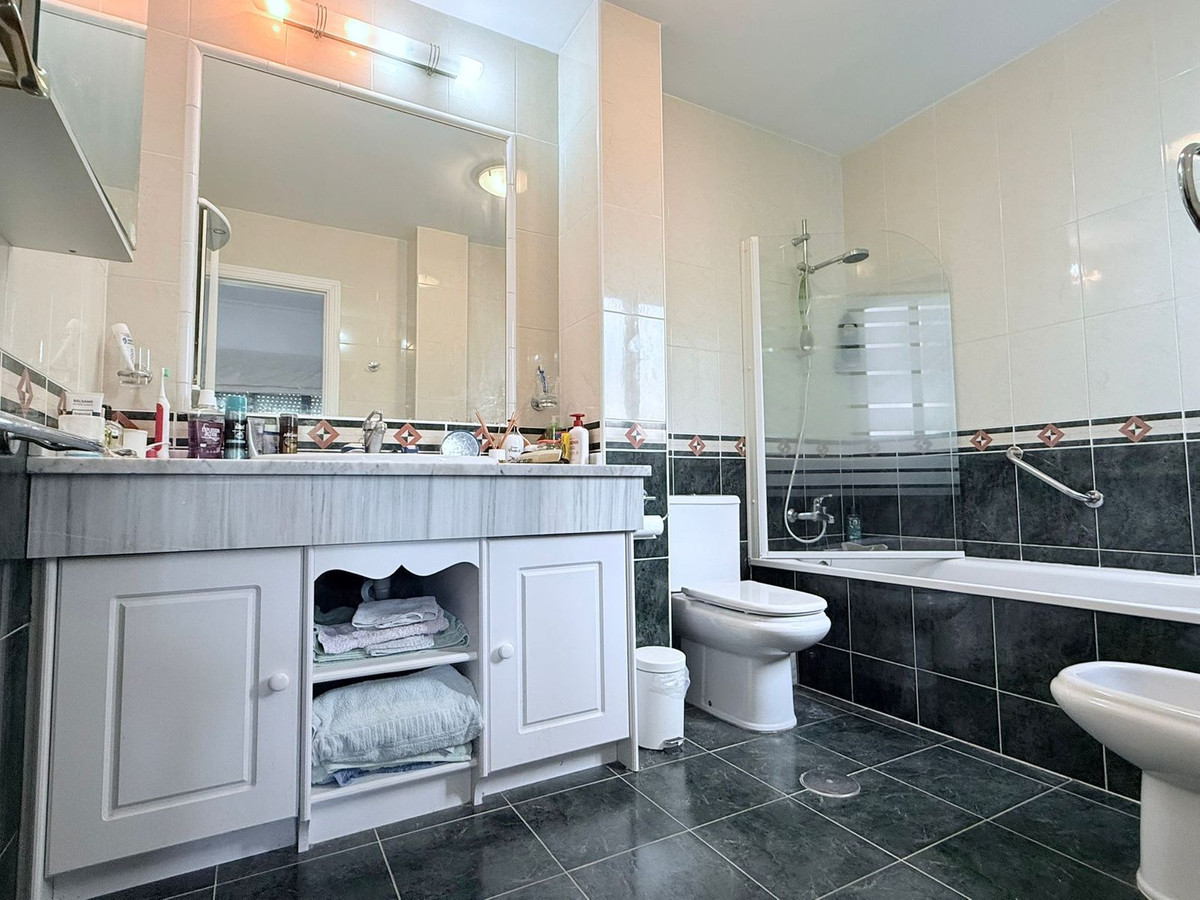 Appartement te koop in Alhaurin Golf | 2 slaapkamers H5084191