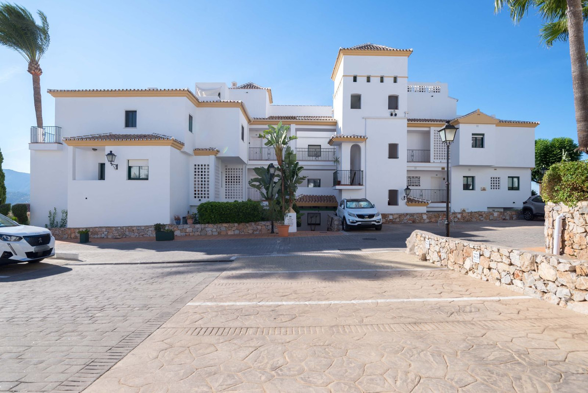 Appartement te koop in Alhaurin Golf | 2 slaapkamers H5324884