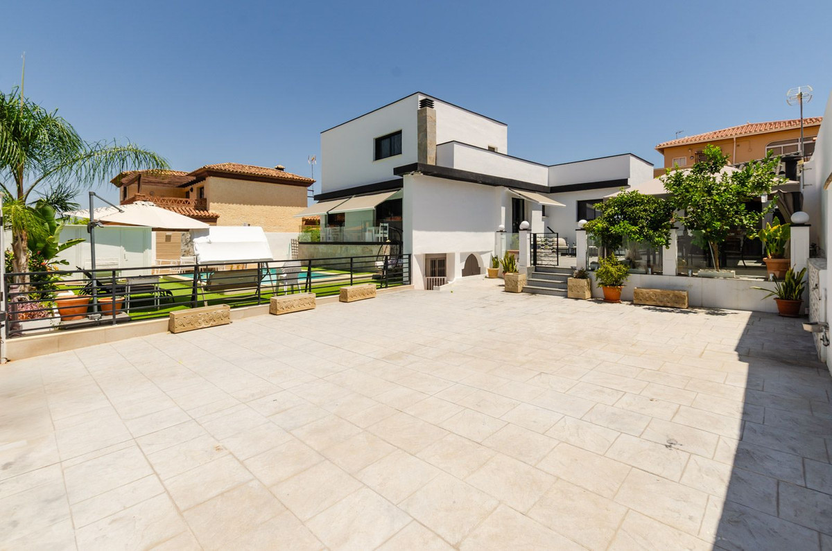 Huis te koop in Alhaurín de la Torre | 6 slaapkamers H5127301
