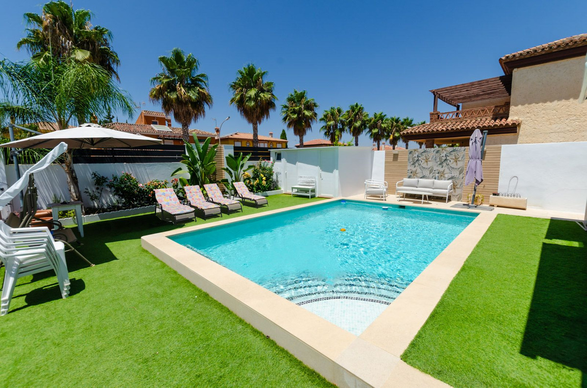 Huis te koop in Alhaurín de la Torre | 6 slaapkamers H5127301
