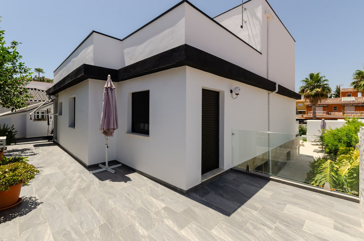 Huis te koop in Alhaurín de la Torre | 6 slaapkamers H5127301