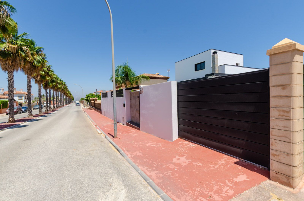 Huis te koop in Alhaurín de la Torre | 6 slaapkamers H5127301