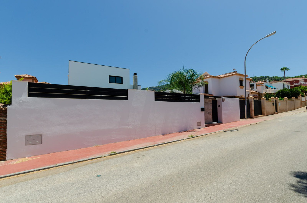 Huis te koop in Alhaurín de la Torre | 6 slaapkamers H5127301
