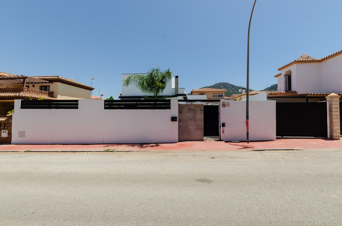 Huis te koop in Alhaurín de la Torre | 6 slaapkamers H5127301