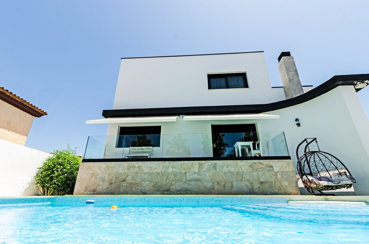 Huis te koop in Alhaurín de la Torre | 6 slaapkamers H5127301