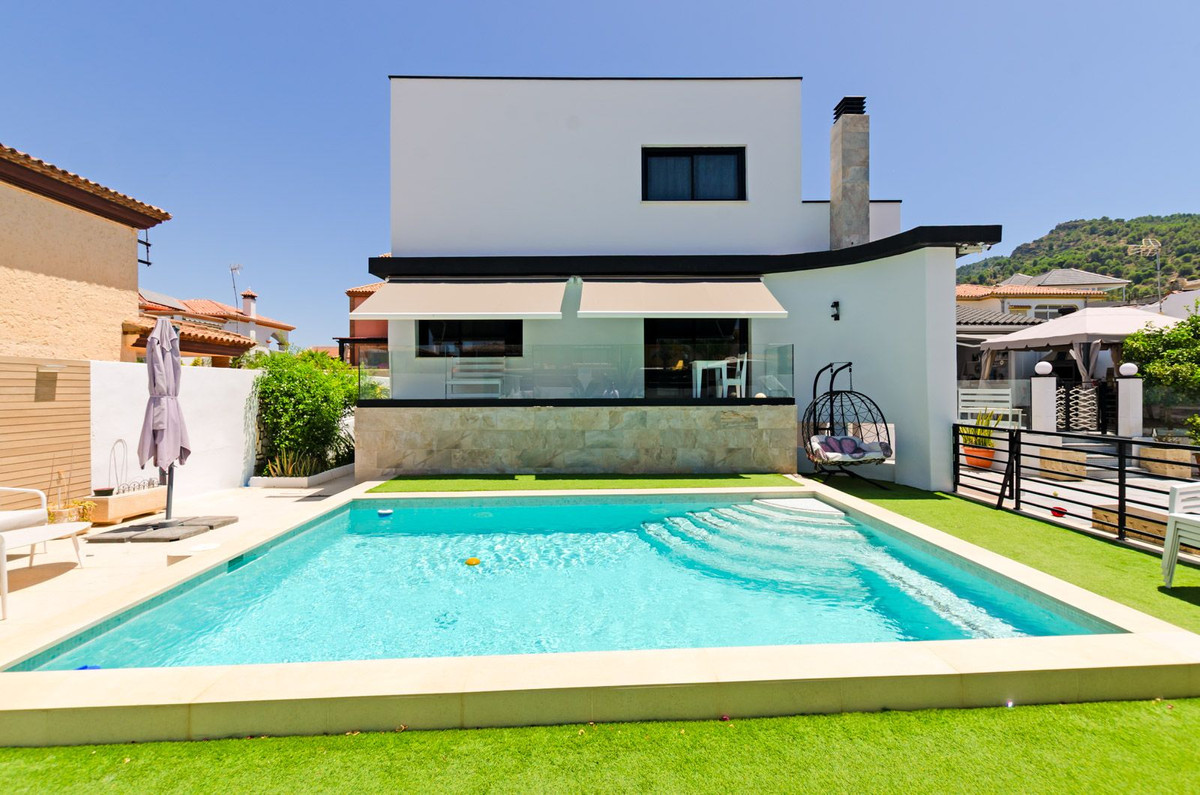 Huis te koop in Alhaurín de la Torre | 6 slaapkamers H5127301