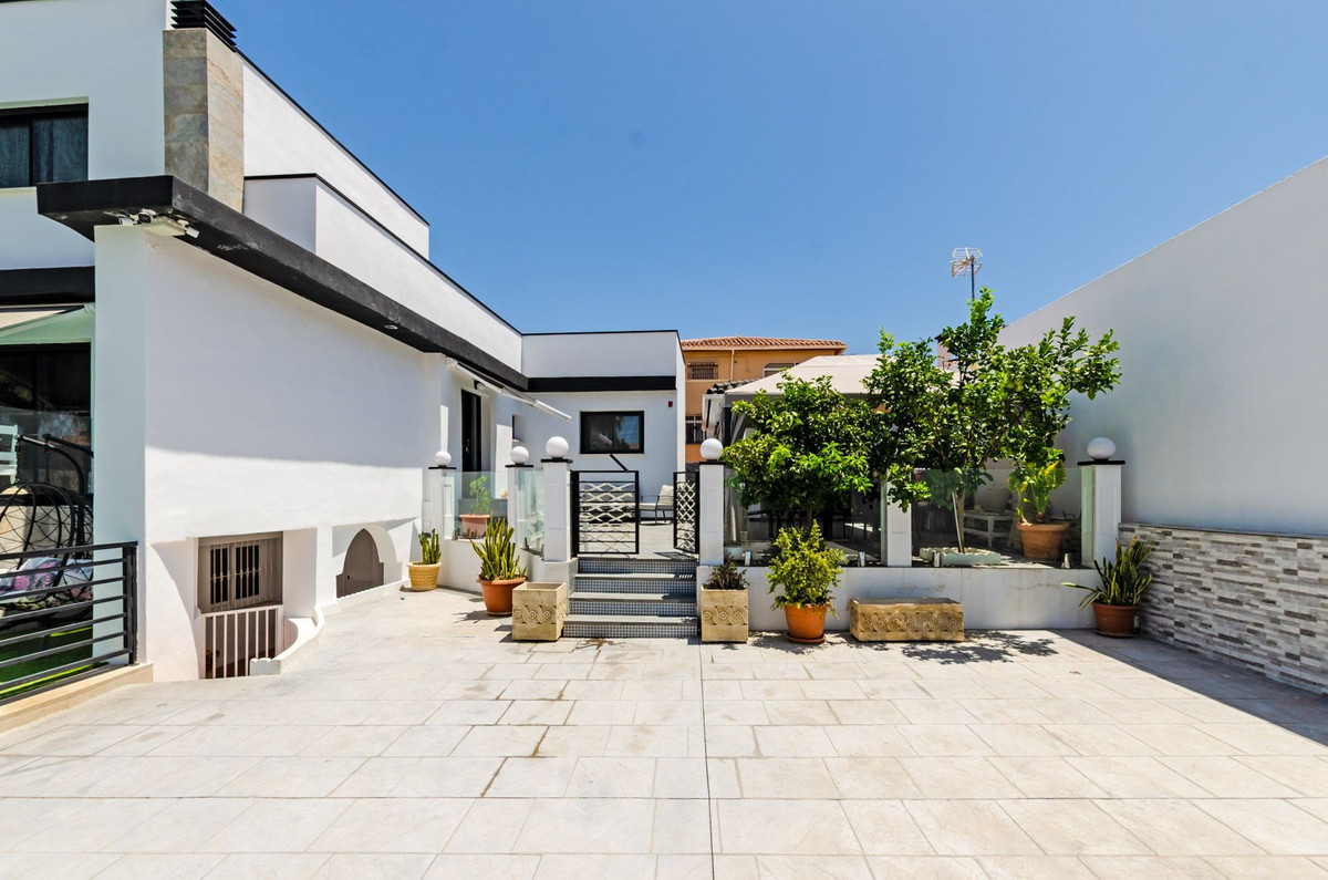 Huis te koop in Alhaurín de la Torre | 6 slaapkamers H5127301