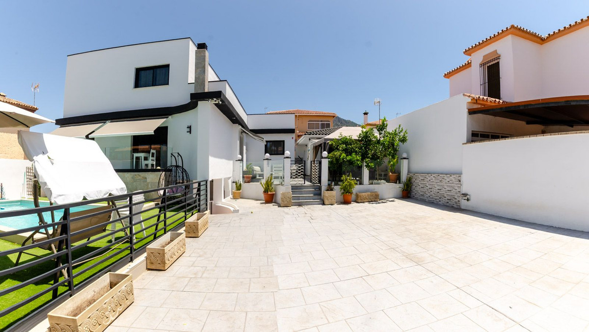 Huis te koop in Alhaurín de la Torre | 6 slaapkamers H5127301